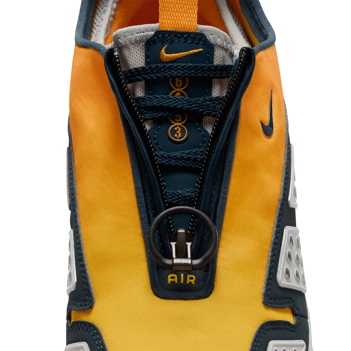 Air Max SNDR 'Canyon Gold Deep Ocean'