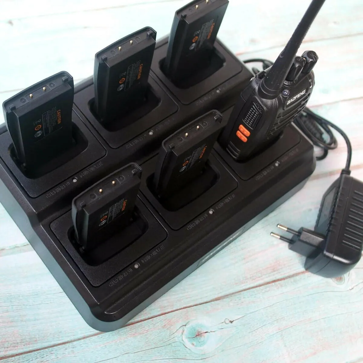 BAOFENG Six Way Desk Charger For BF-666S BF-777S BF-888S Ham Two Way Radio 6 In 1 Universal Rapid Replenisher Fast Chargering