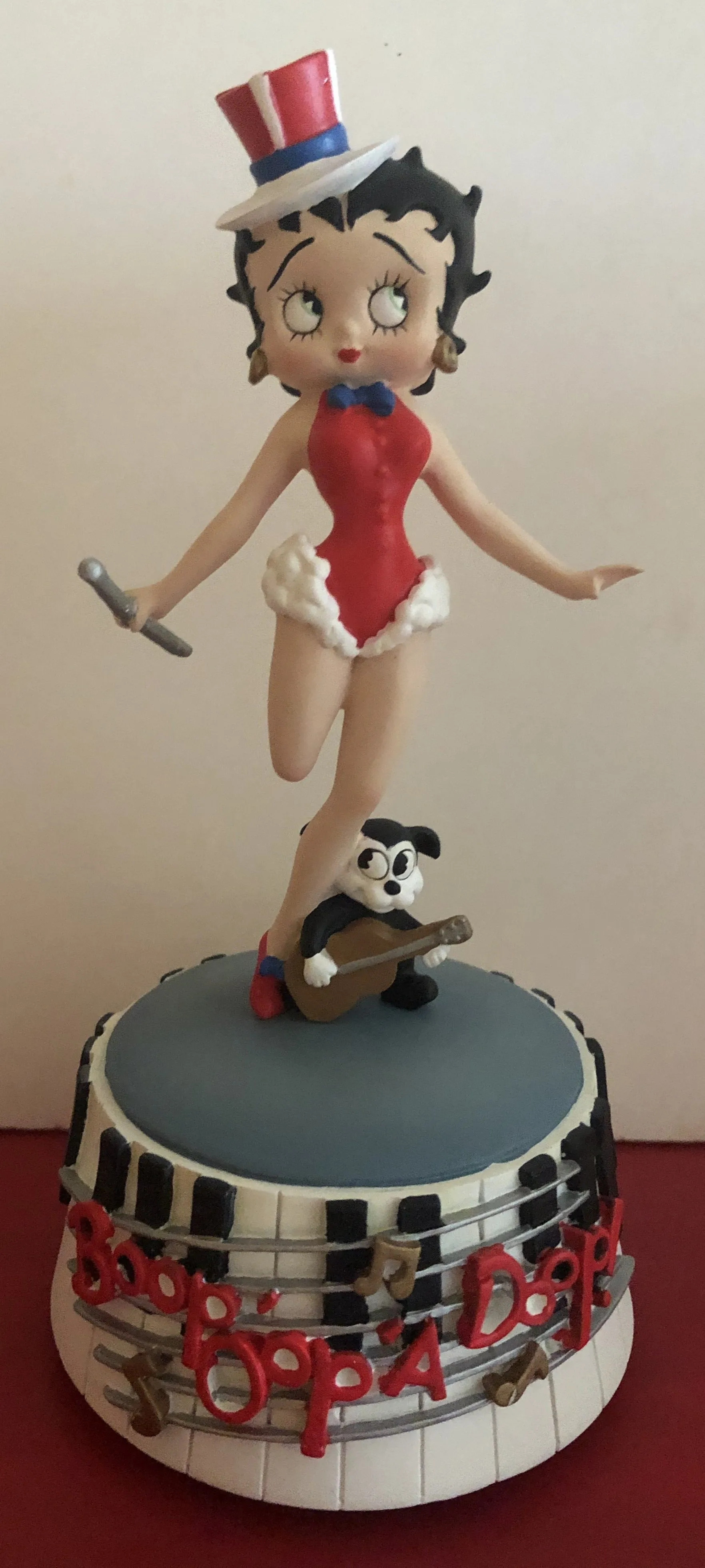 Betty Boop Musical Cabernet              Retired